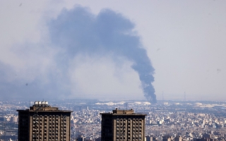 川普：已夺伊朗制空权 知晓最高领袖藏身处