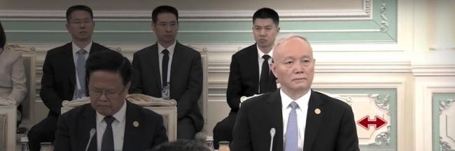 镜头惊人，蔡奇与习近平之间怎么了？