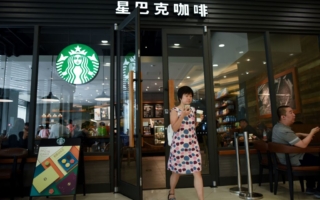 传星巴克拟出售中国业务