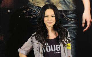 饰演罹患绝症母亲被粉丝叫妈咪 阿娇幽默回应