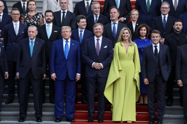 美总统首例 川普获邀下榻荷兰王宫