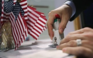美两党议员联手推动扩大H-1B签证计划