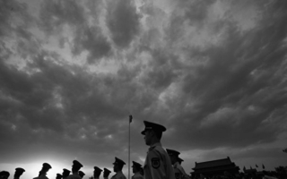 王友群：为什么13年出了167个亿元贪官？