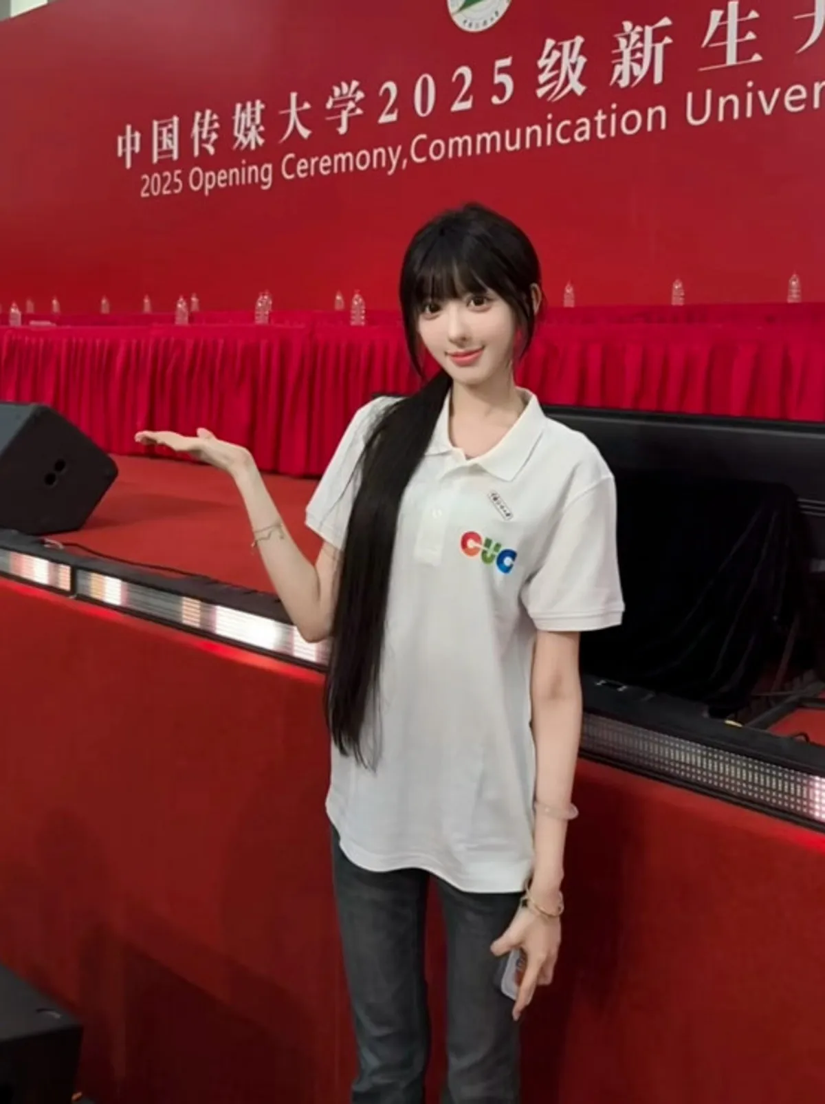 素颜美到考官不信！北京女大生被逼卸妆5次
