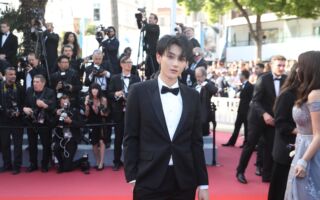 于朦胧坠亡疑云未解 黄子韬曾轰演艺圈潜规则