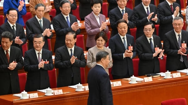 党媒移除一选项，中南海气氛类似文革前